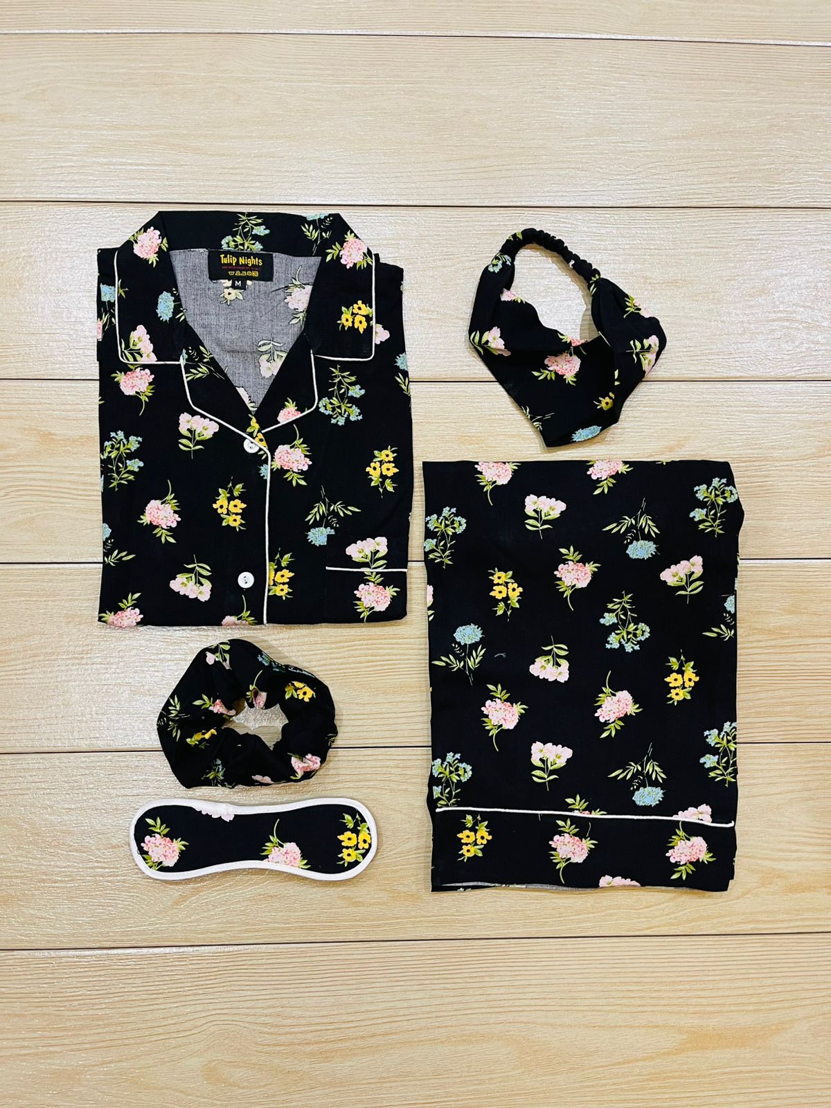 SLEEP WEARS
